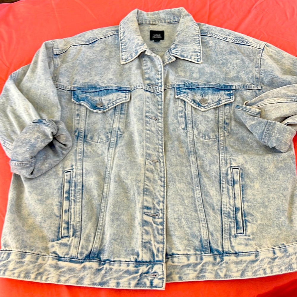 Boyfriend Retro Inspired Stonewashed Denim Jacket